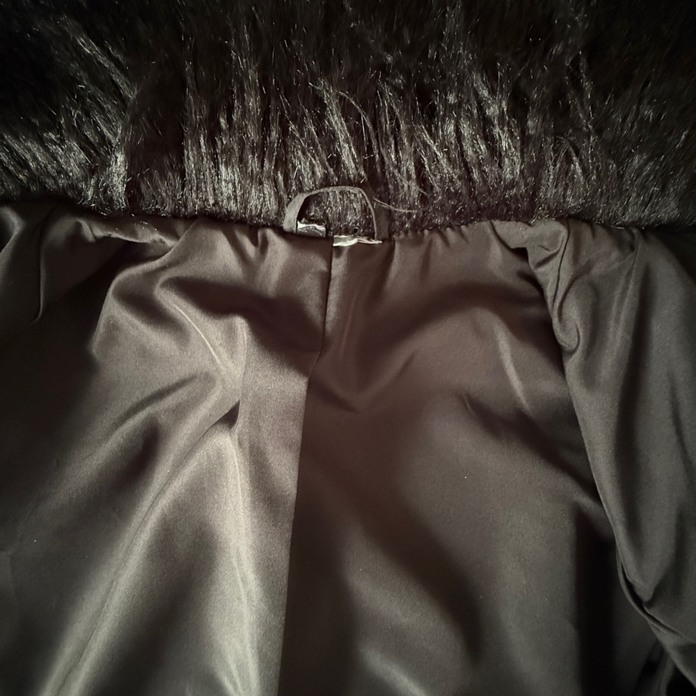 Black Shiny Faux Fur Trimmed Jacket - Picture 5 of 6